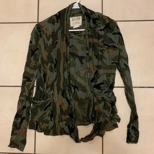 Billabong camo cardigan